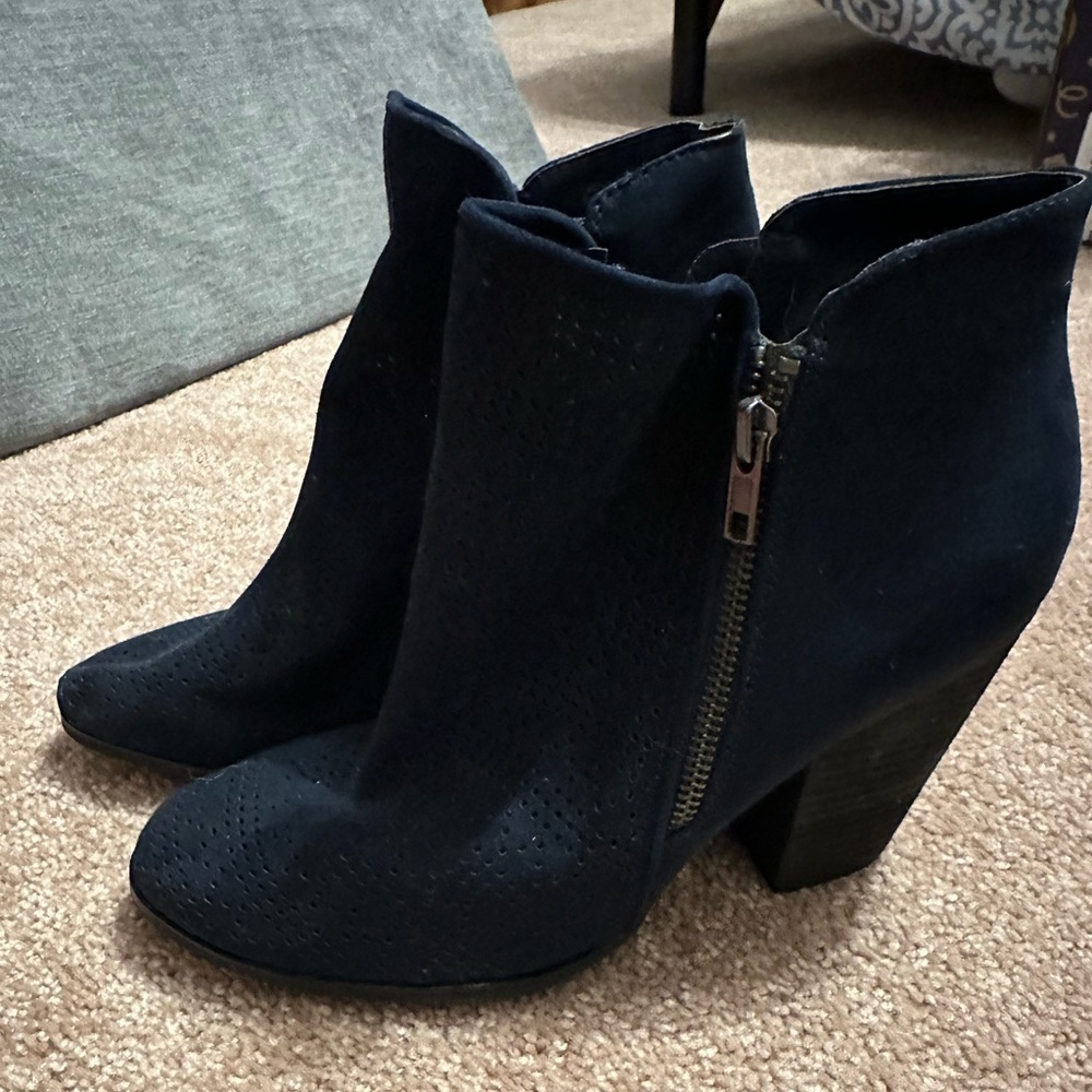Carlos by Carlos Santana Women’s ankle boots
